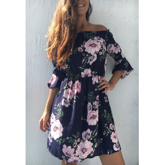 LAST 1🌻CLEARANCE Navy floral off shoulder dress - Picture 3 of 6